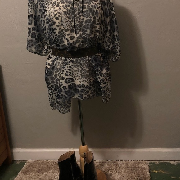 BLACK & GREY LEOPARD PRINT Top Or Cover Up. 2 different shades several in Stock! - Picture 8 of 8